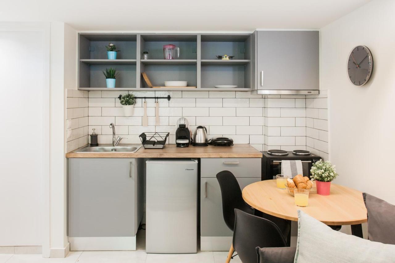 Be Based In This Groovy Loft In The City Center!! Афины Экстерьер фото