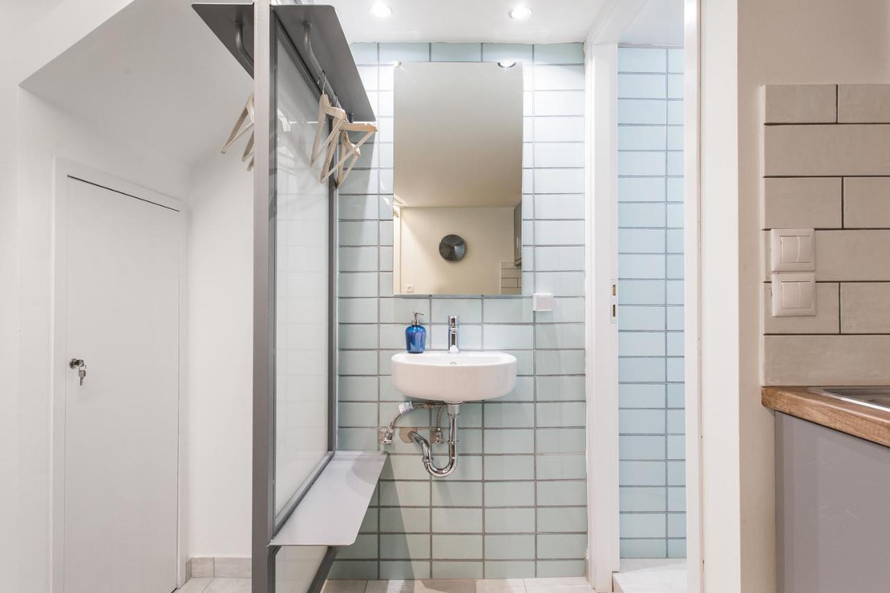 Be Based In This Groovy Loft In The City Center!! Афины Экстерьер фото
